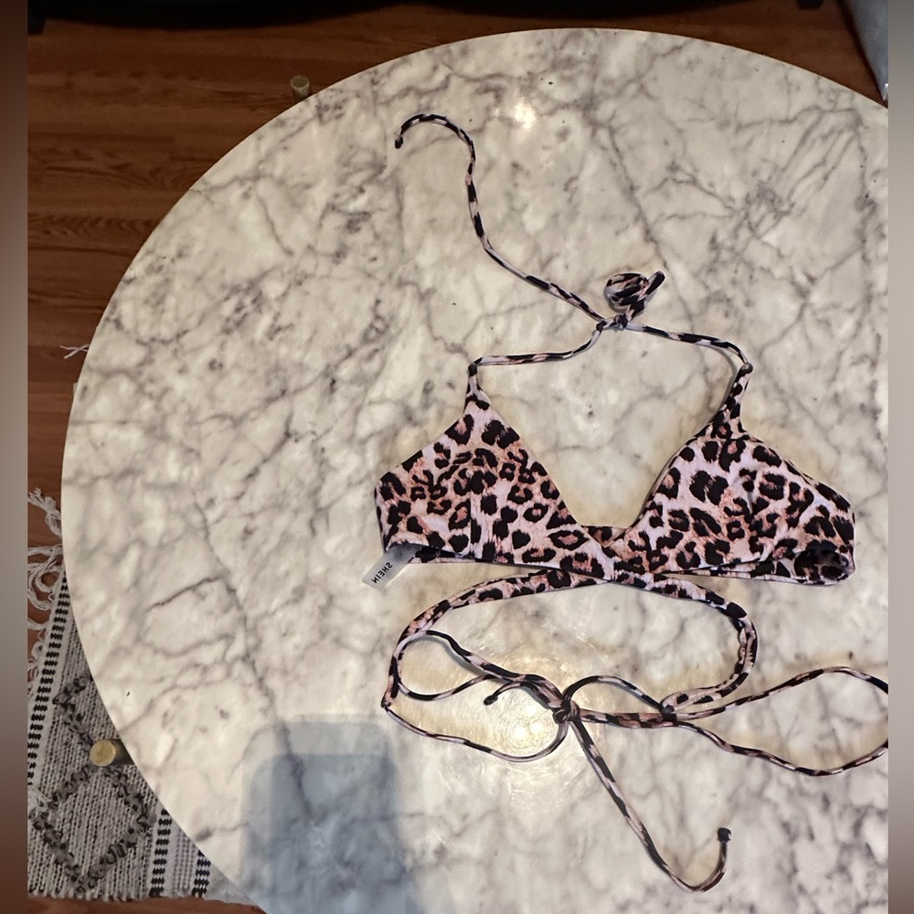Super cute cheetah print bikini top halter neck with cross cross straps adjust